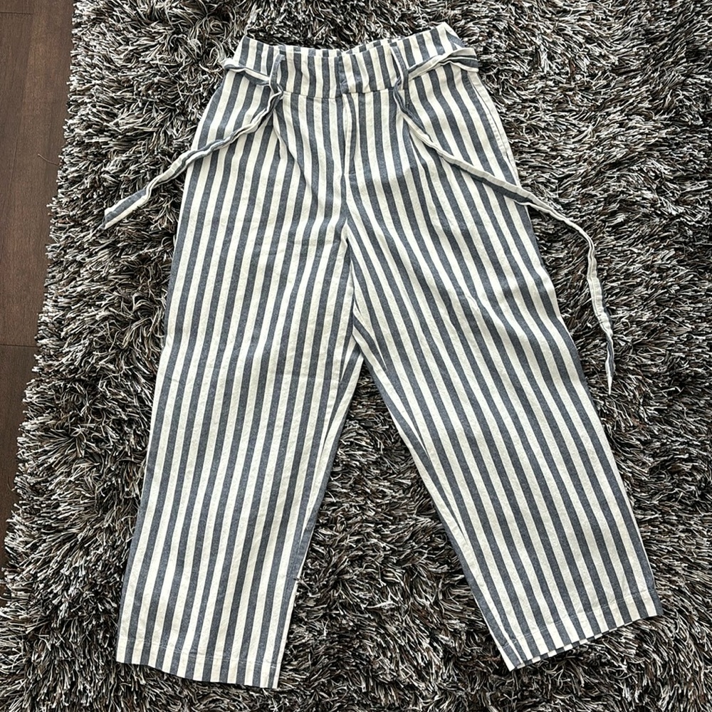 Zara wide leg cropped striped pants with drawstring